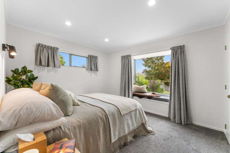 9B Ingle Avenue Waipahihi_11