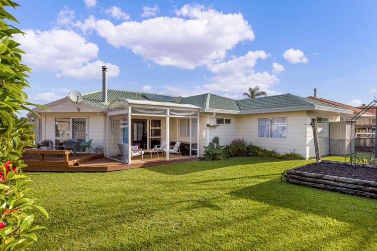 90 Lakeside Drive Orewa_19