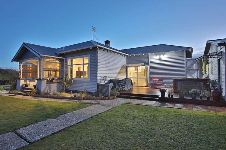 737 Queens Drive Waikiwi_16