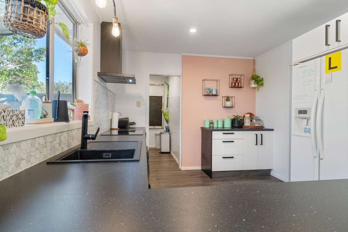 33E Sanders Avenue_5
