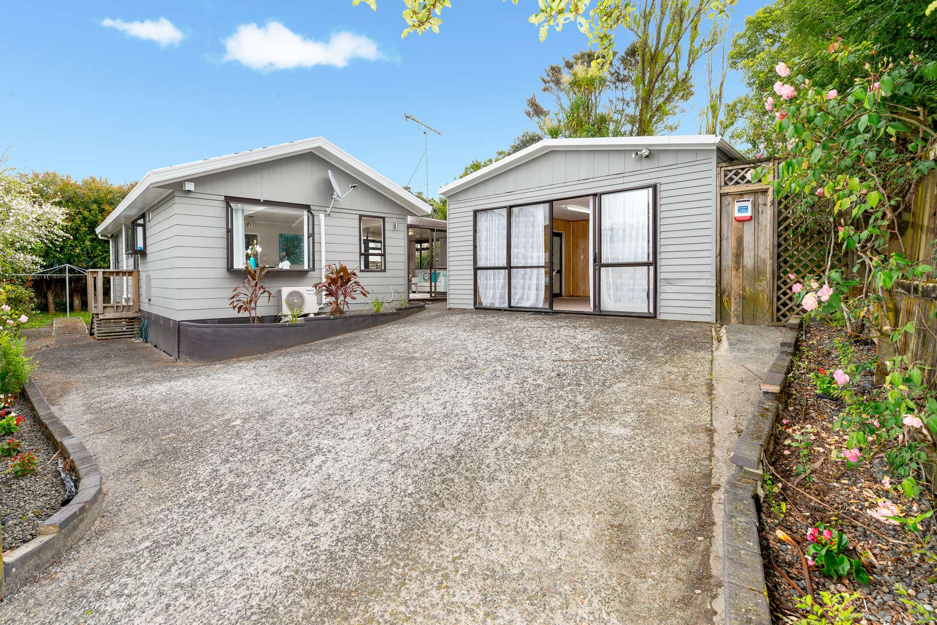 180 Solar Road Glen Eden_0