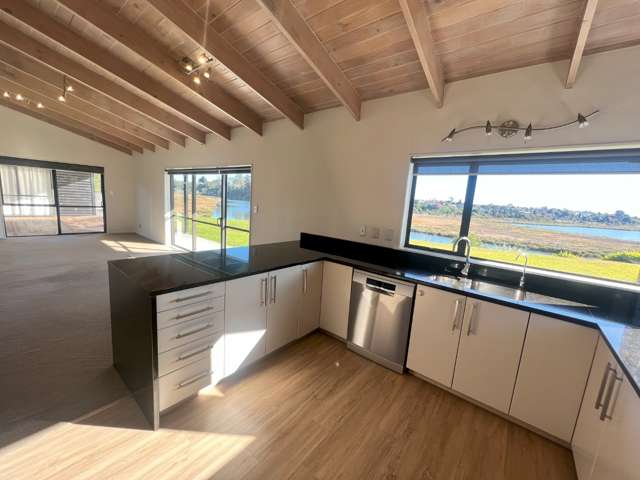 101 College Place 11233_4