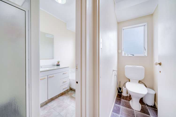 2/34 Rotoiti Avenue Pakuranga Heights_6
