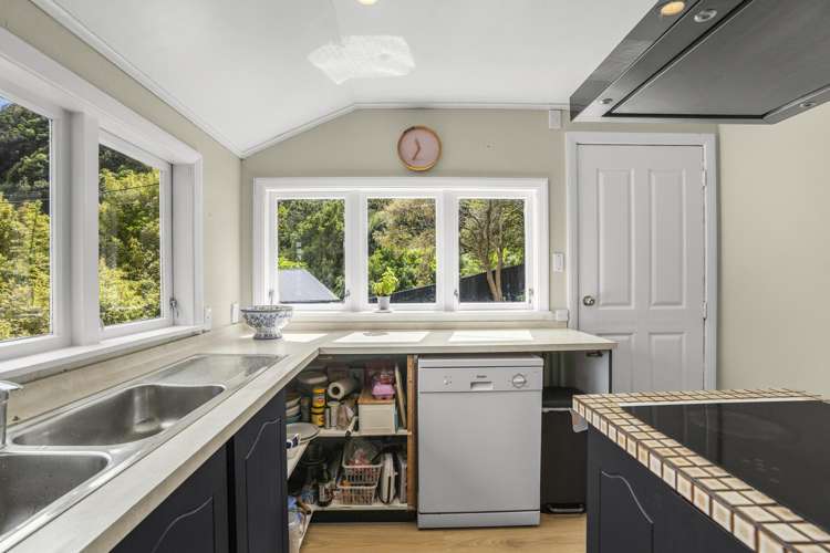 49 Rona Street Eastbourne_11