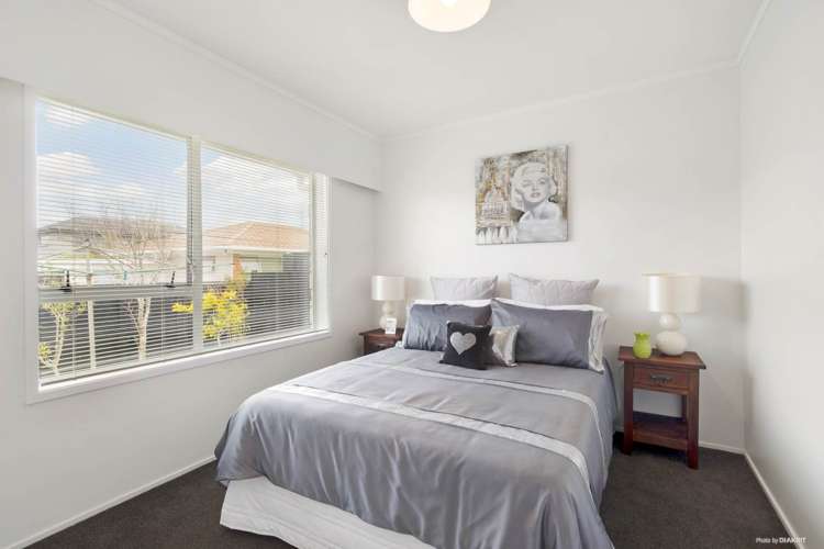 2/37 Eversleigh Road Belmont_12