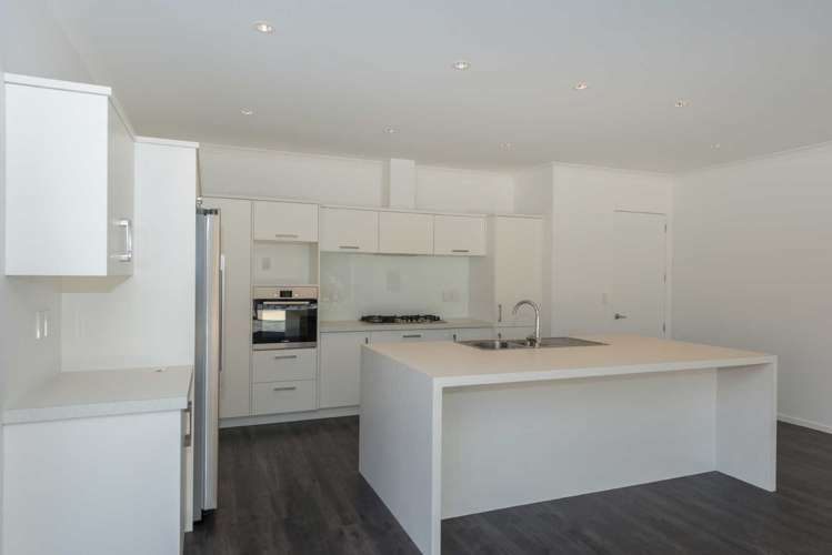 3/58 Herbert Road Queenwood_4