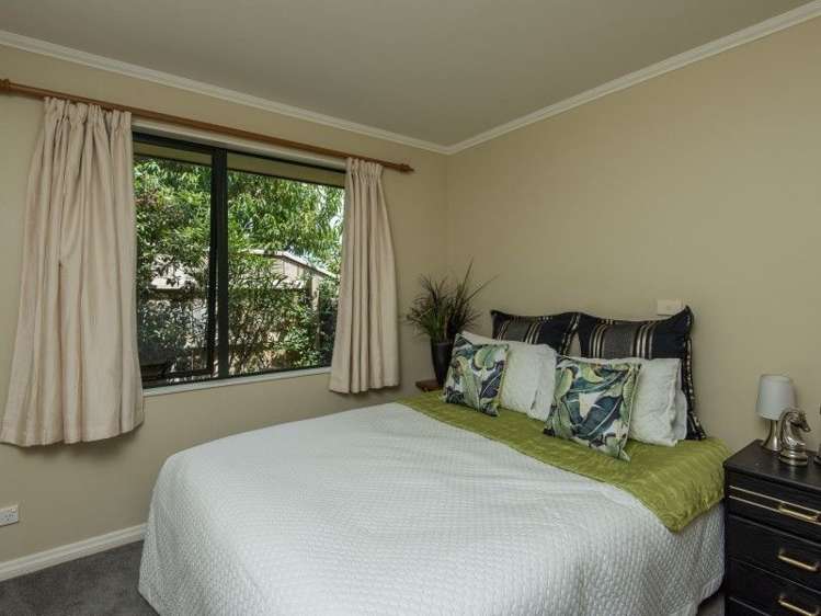 40 Kingsford Drive Stoke_8