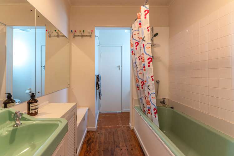 2 Bryan Road Surfdale_11