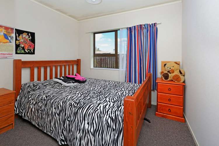 6/20 Prictor Street Papakura_6