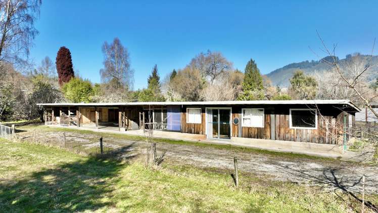 916 Waiwhero Road Ngatimoti_16