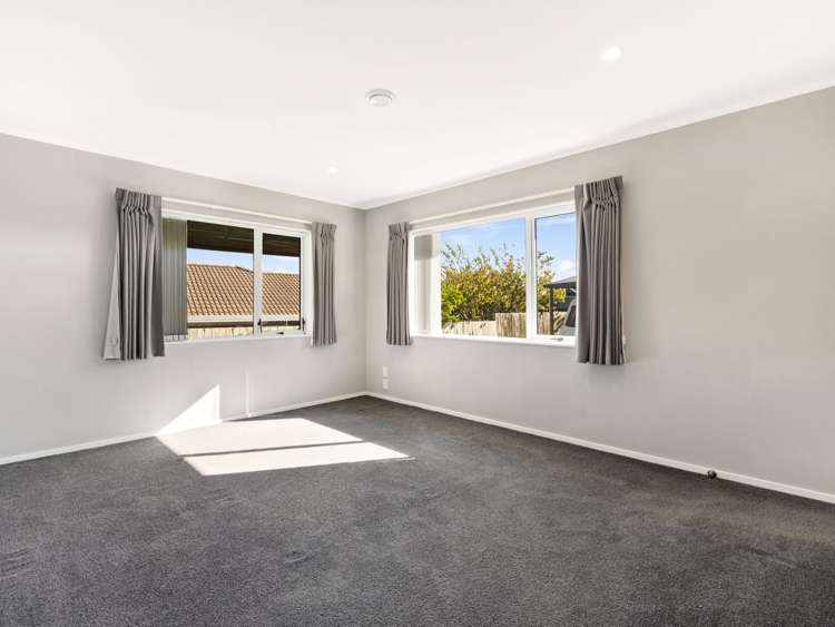 16 Frisken Place Lynmore_26