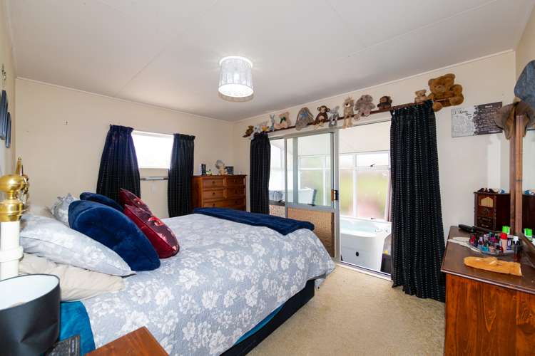 14 Sutton Avenue Clive_7