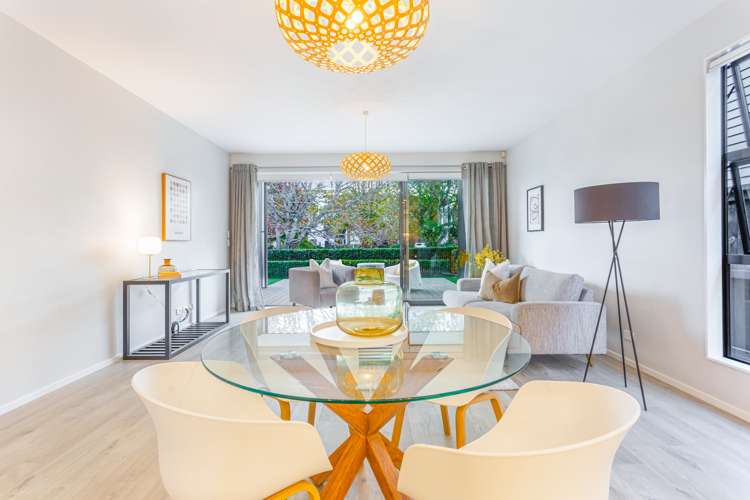 15 Liquidambar Drive Hobsonville_7