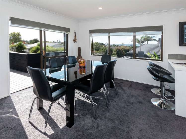 53a Uxbridge Road Mellons Bay_4