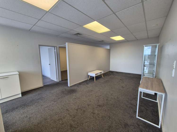 Level 1/288 Te Atatu Road Te Atatu_1