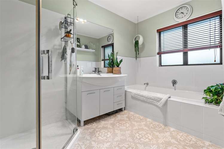 19 Chieftain Rise Goodwood Heights_12