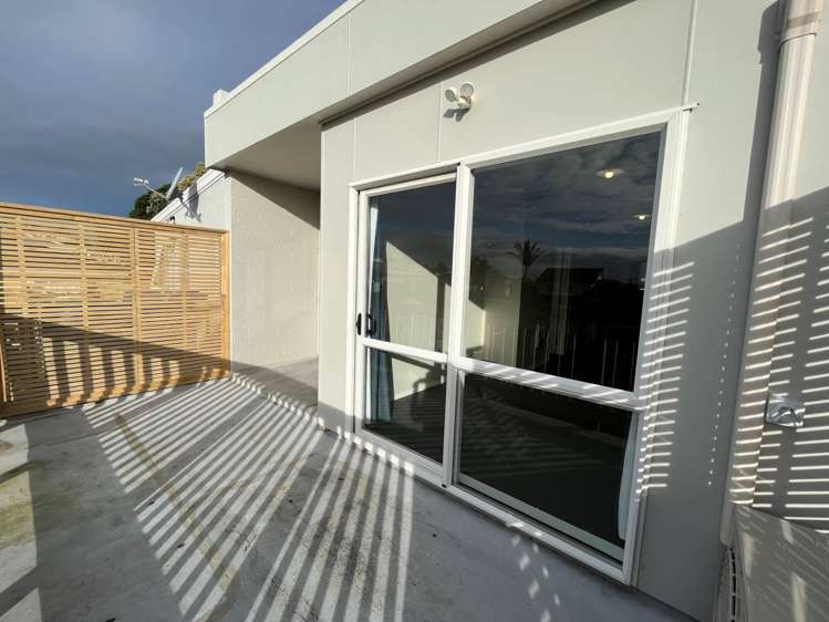 11/242 Great North Road Henderson_7