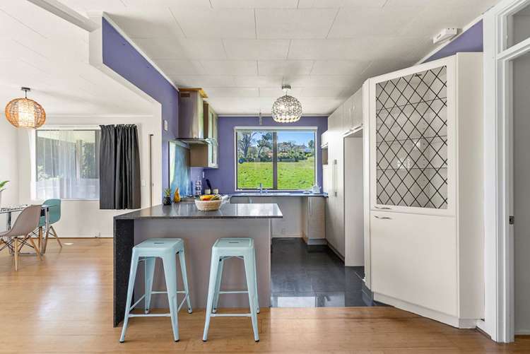 26 Maywood Crescent Glen Eden_12