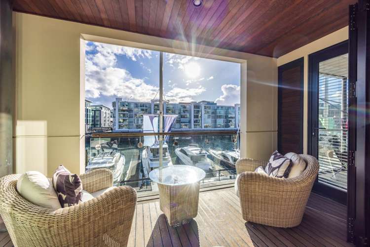 1A/22 Pakenham Street East Auckland Central_17