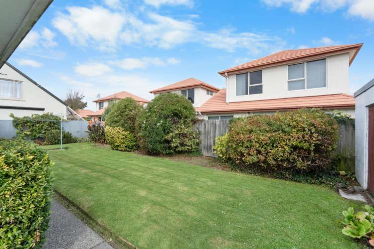 2/55 Peverel Street Riccarton_17