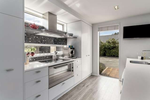 F/97 Englefield Road 2392_3