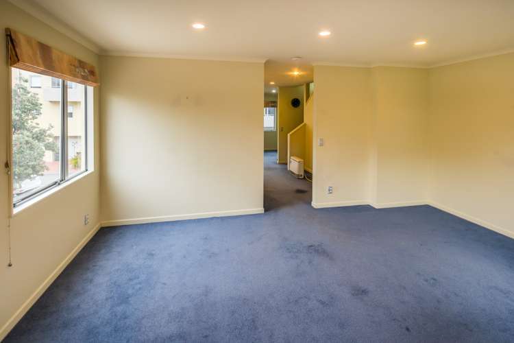 53/305 Evans Bay Parade Hataitai_7
