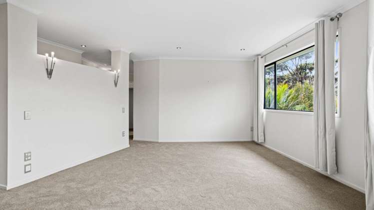 129 Stoney Creek Drive Waitakere_14