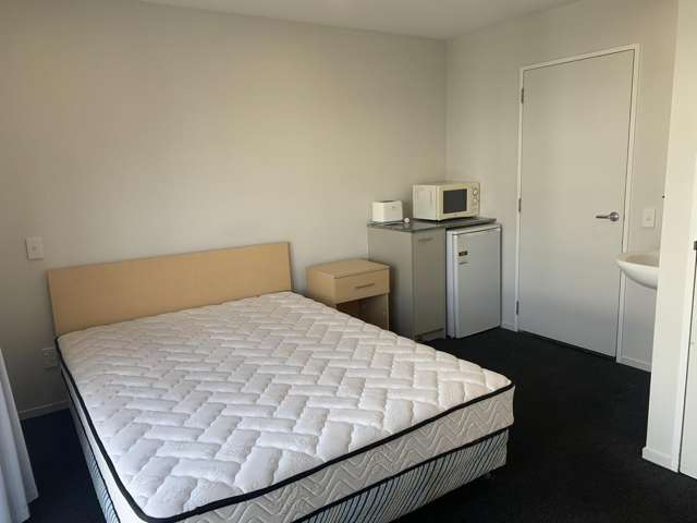 Shared Accommodation in Addington- Fixed term- 12 month term