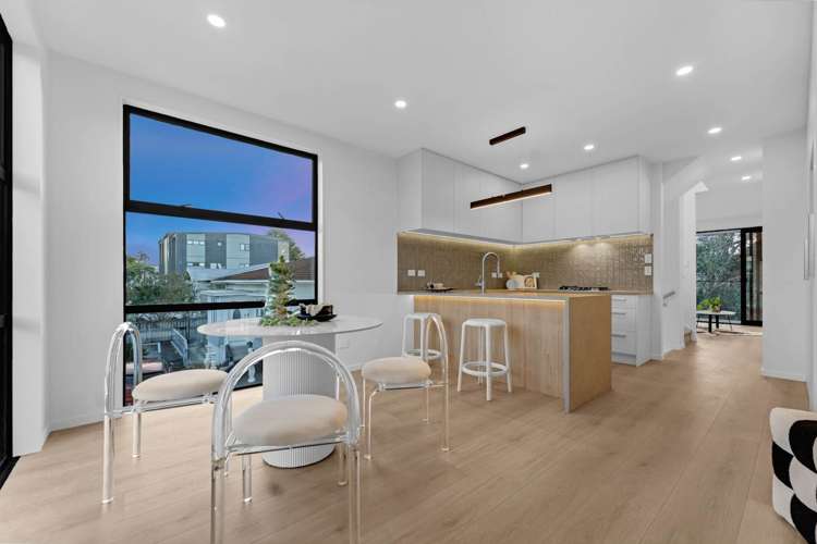2-7/1 Waiohua Road Greenlane_6
