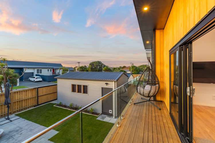 2/2 Mermaid Place Southshore_20