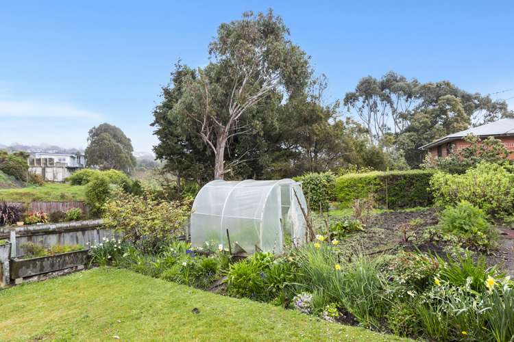 154 Riselaw Road Calton Hill_18