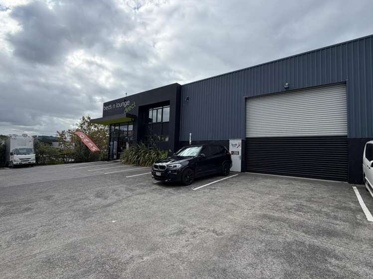 Unit 1, 3 Tait Place Albany_7