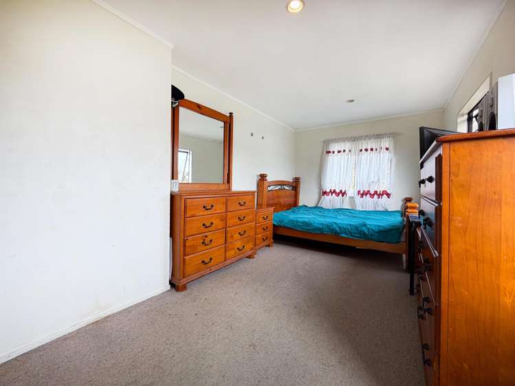 68 Hallberry Road Mangere East_13