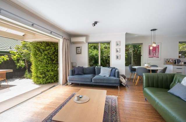 2 Lancewood Way The Wood_2