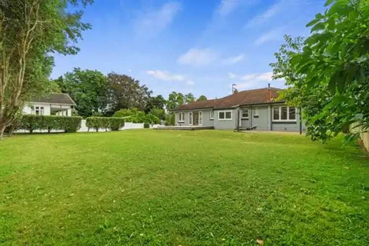 215 River Road 1055_3