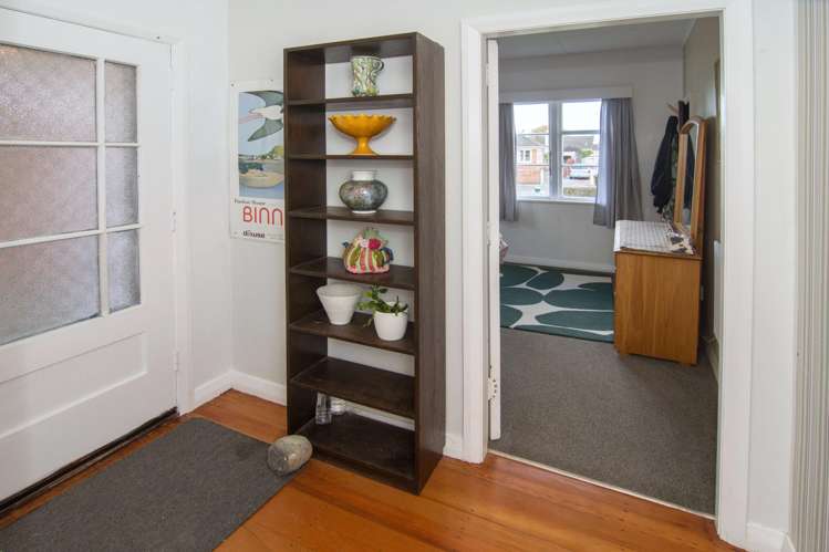 27 Masters Crescent Masterton_11