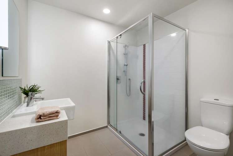 210/4 Wagener Place Mount Albert_12