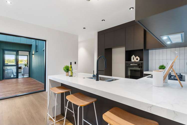 33 karaka village parade Karaka_4