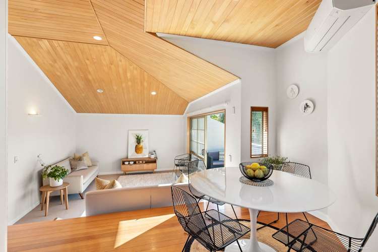 2/18a Richards Avenue Forrest Hill_9