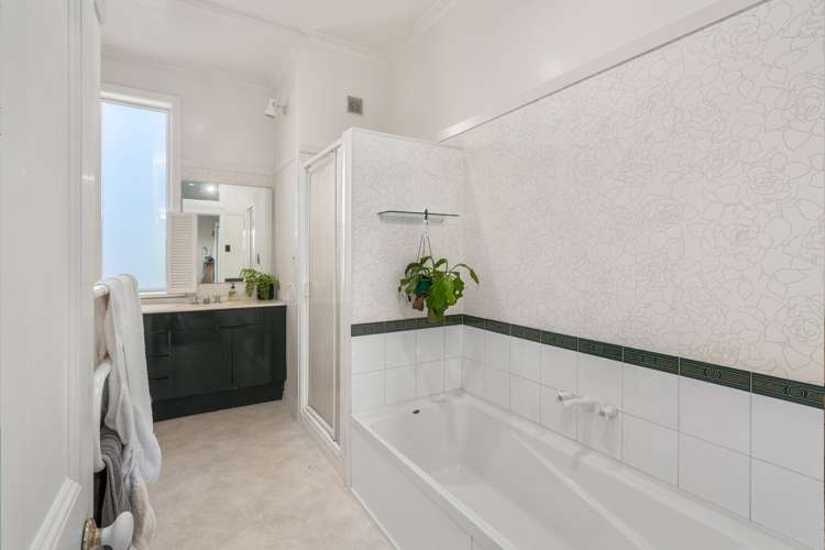 111 Garlands Road Hillsborough_12