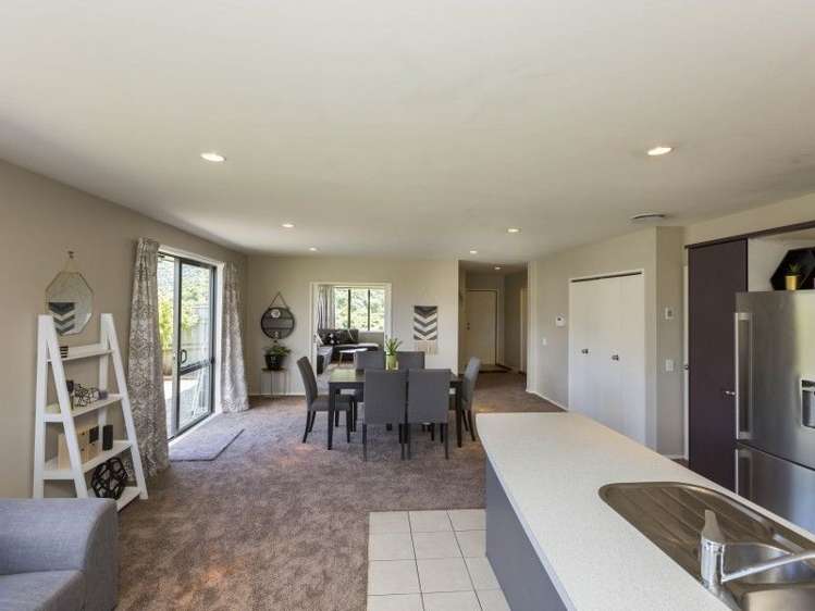 22 Garrett Place Riverstone Terraces_9