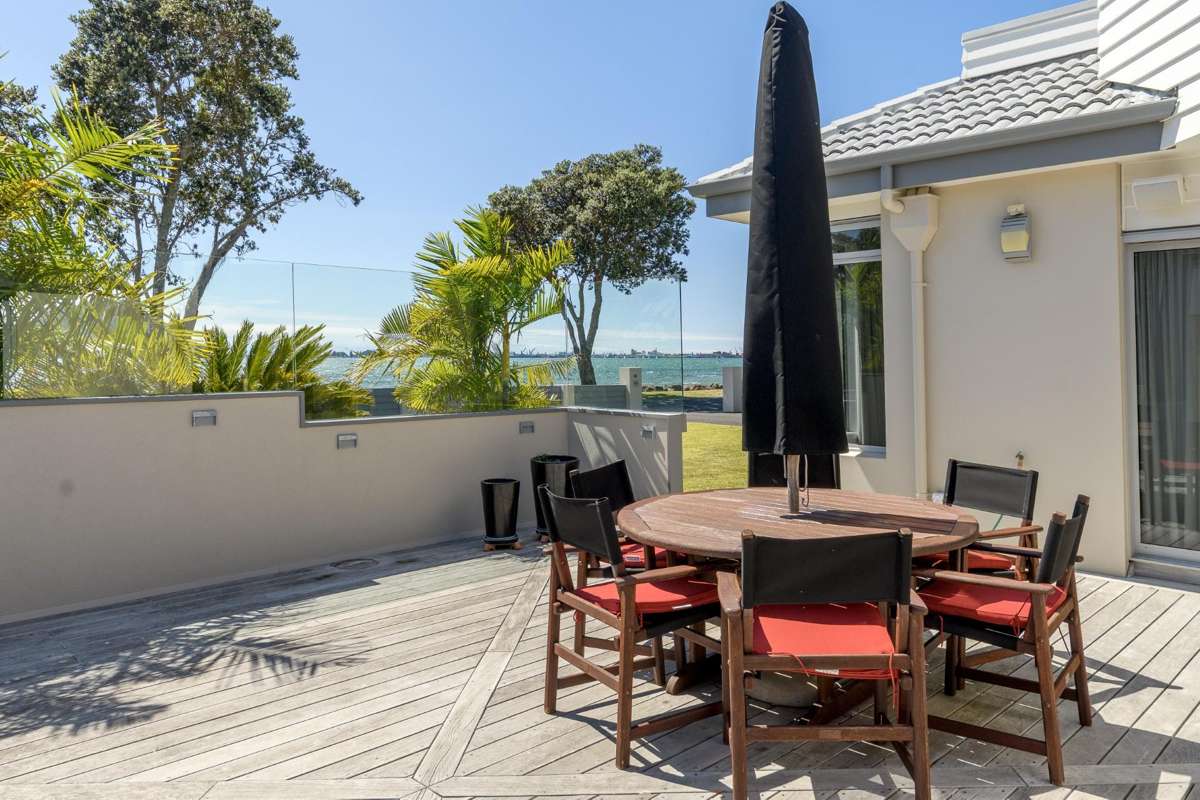 19 Beach Road_4
