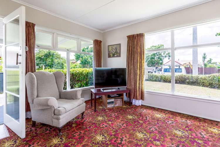 11 Archlynn Road Kelston_5