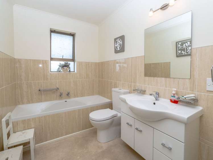 67 Chamberlain Road Upper Plain_13