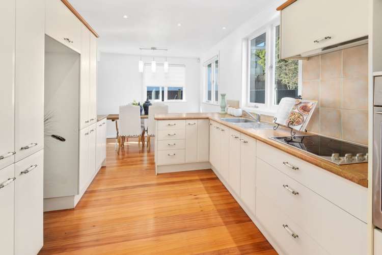 52 Heaphy Street Blockhouse Bay_12