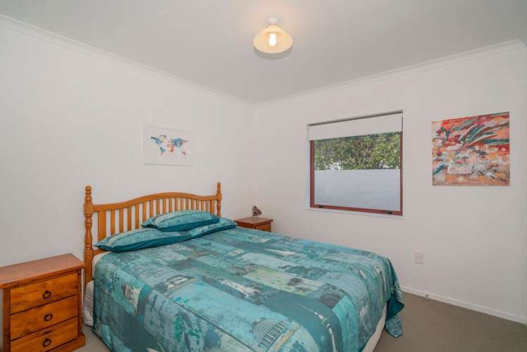 109 The Yardarm Pauanui_16