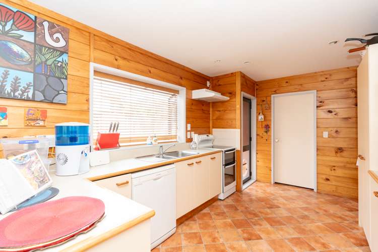 16 Oregon Crescent Glenview_10