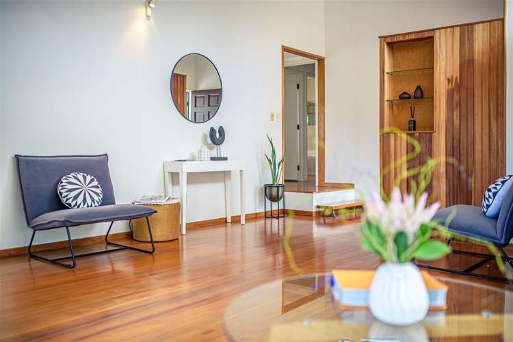 23 Finlow Drive Te Atatu South_21