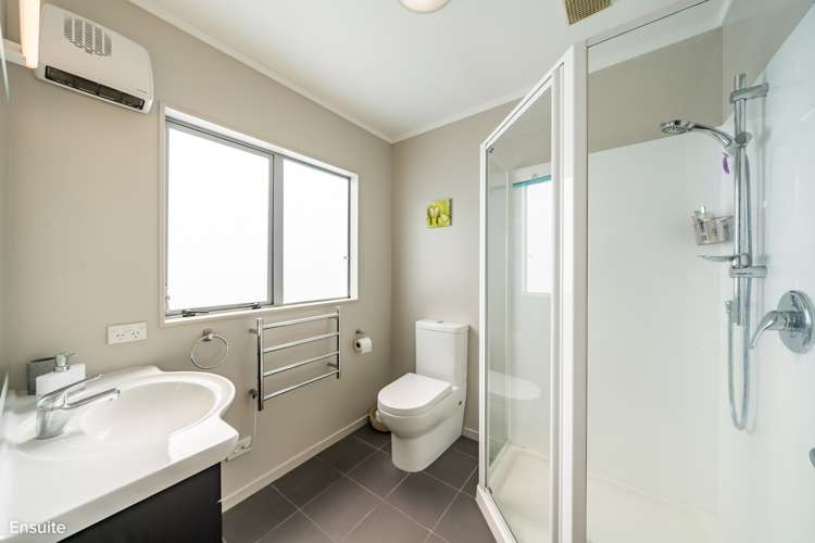 8a Whitehouse Road Titahi Bay_20