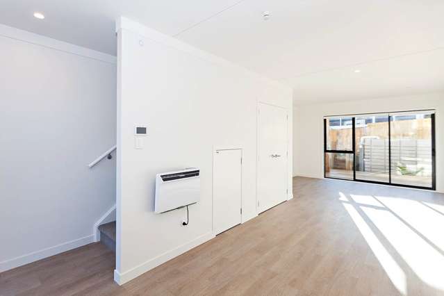 6/8 James Laurie Street Henderson_4